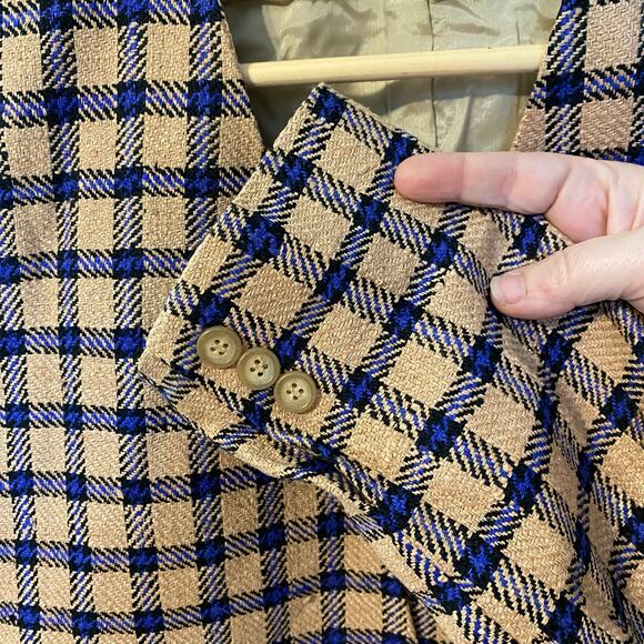 Carlisle Vintage Silk Blazer 12 Tan Blue Plaid British Crown Colony Hong Kong - Picture 6 of 7